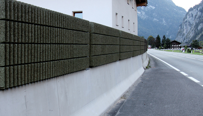 Schutzengel aus Beton