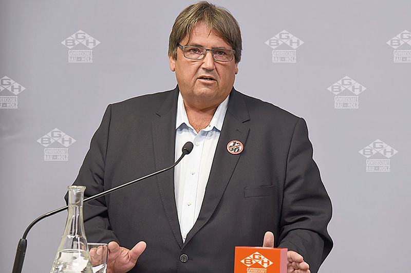  „Lohndumping aufzeigen ist wie ein Stich in ein Wespennest: ein Fall löst viele weitere aus", ist GBH-Bundesvorsitzender Josef Muchitsch überzeugt.