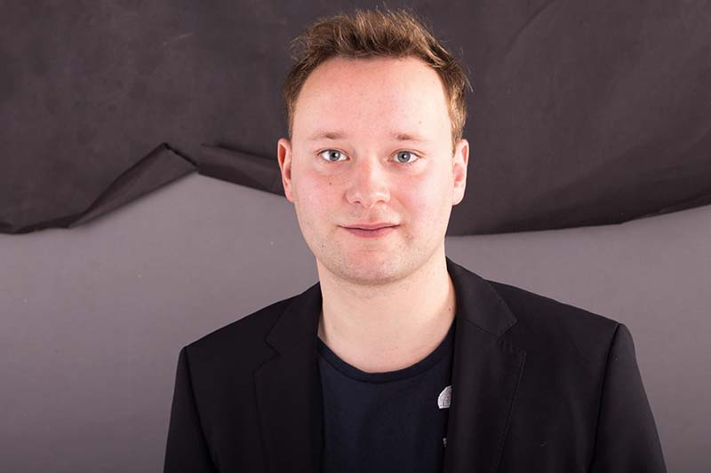 Foto: »Nur im Unternehmen ausgebildete Fachkräfte können den Facharbeitermangel langfristig eindämmen«, sagt Albert Scheiblauer, Bundesjugendsekretär in der Gewerkschaft Bau-Holz.