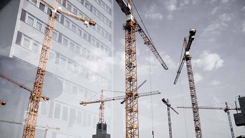 Foto: Im Gegensatz zum privaten Hausbau spielt gesundes Bauen im mehrgeschoßigen Wohnbau noch eine untergeordnete Rolle. 