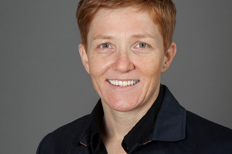 Anita Posch ist Autorin des Ratgebers "Bitcoin & Co - Kryptowährungen sicher kaufen, verwalten und verwahren".