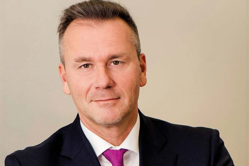 Mehr Geld und Benefits