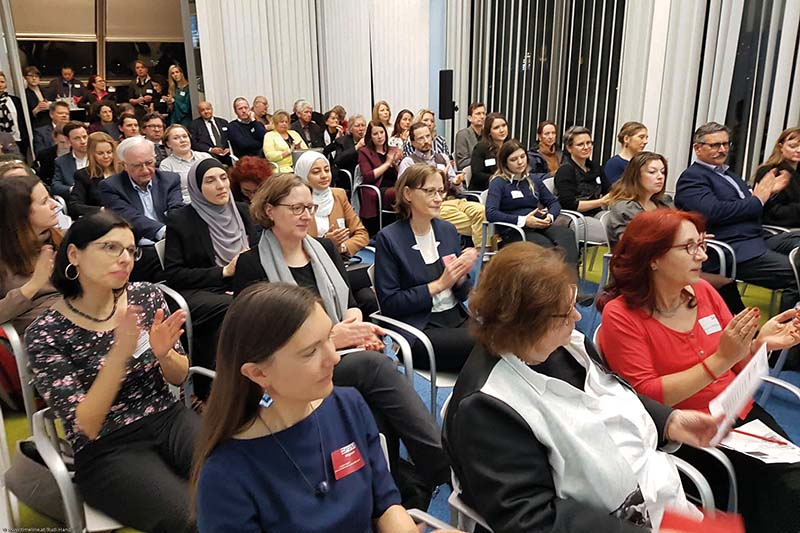 Frauen sichtbar machen
