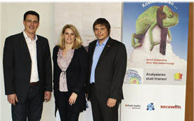 Birgit Flich von der Bank Austria und Klaus Strimitzer von Rockwool (r.) begrüßen den neuen Partner der Chance Energiesparen, Markus Stockinger, Geschäftsführer ETU.