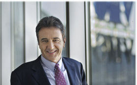Gerhard Roiss löst Wolfgang  Ruttenstorfer bei der OMV ab.